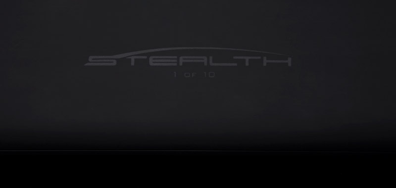 Illustration for article titled Matte Black MacBook Pro Looks Like a Deadly Stealth Ship